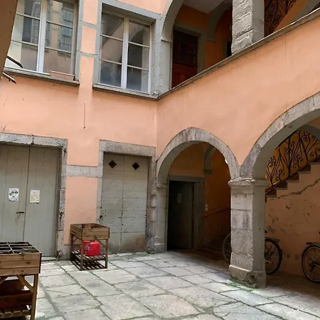 Apartmán Rue Chenoise Hyper Centre *